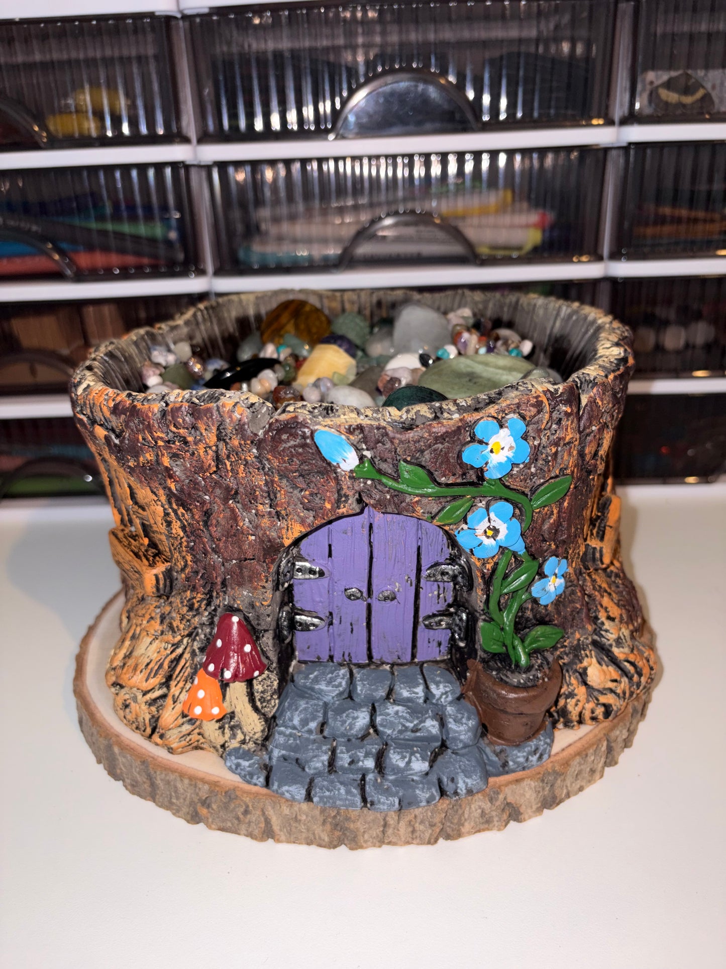 The Forest Hollow Crystal Scoop