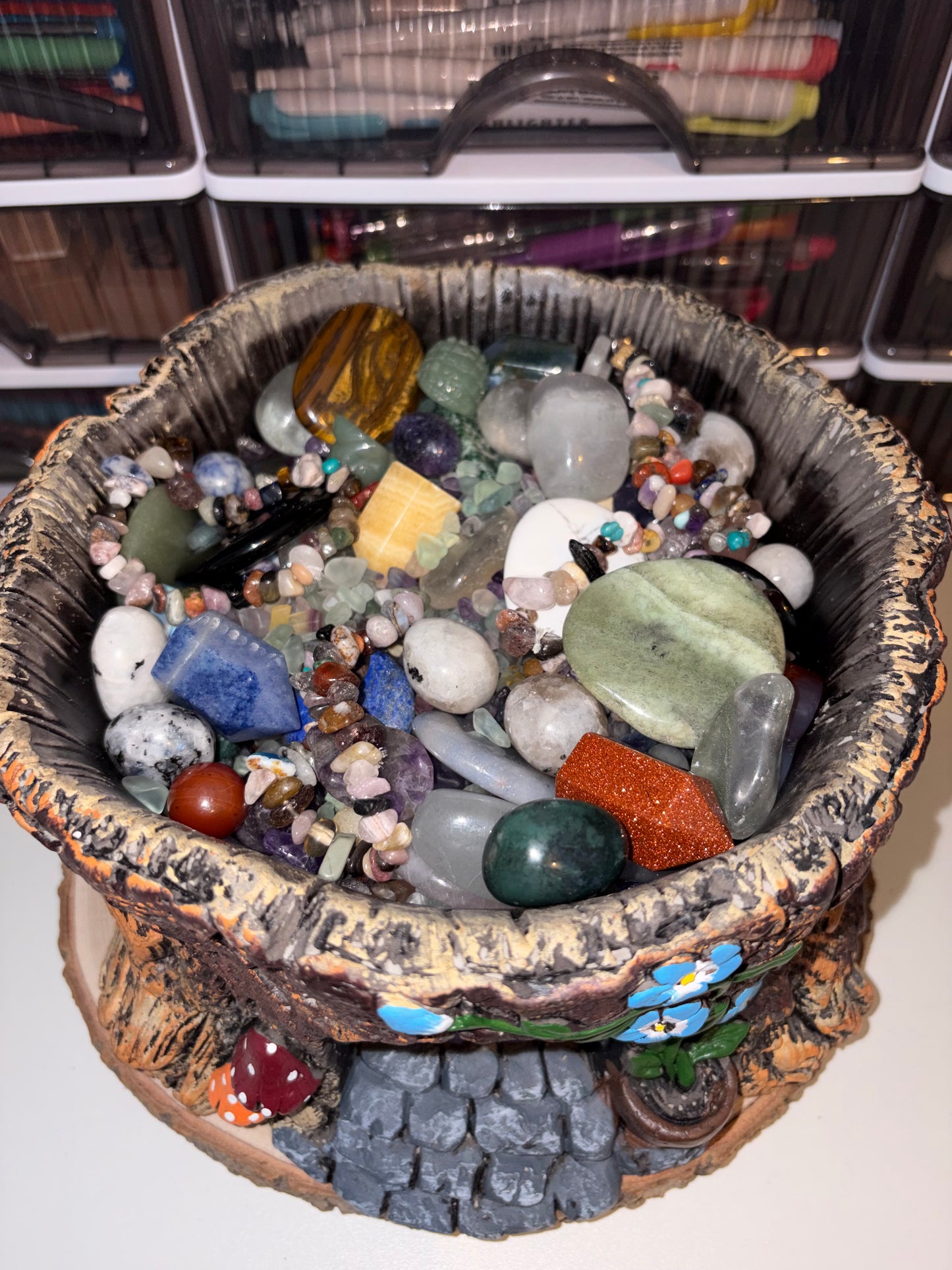 The Forest Hollow Crystal Scoop