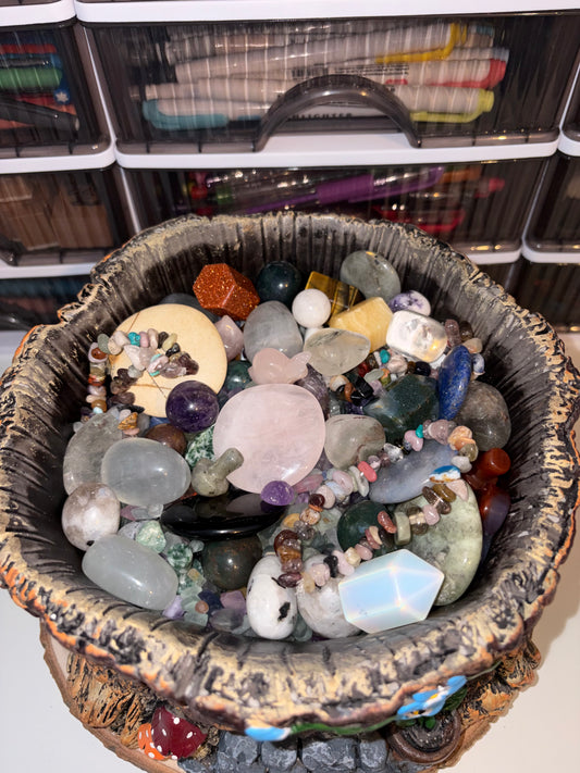 The Forest Hollow Crystal Scoop