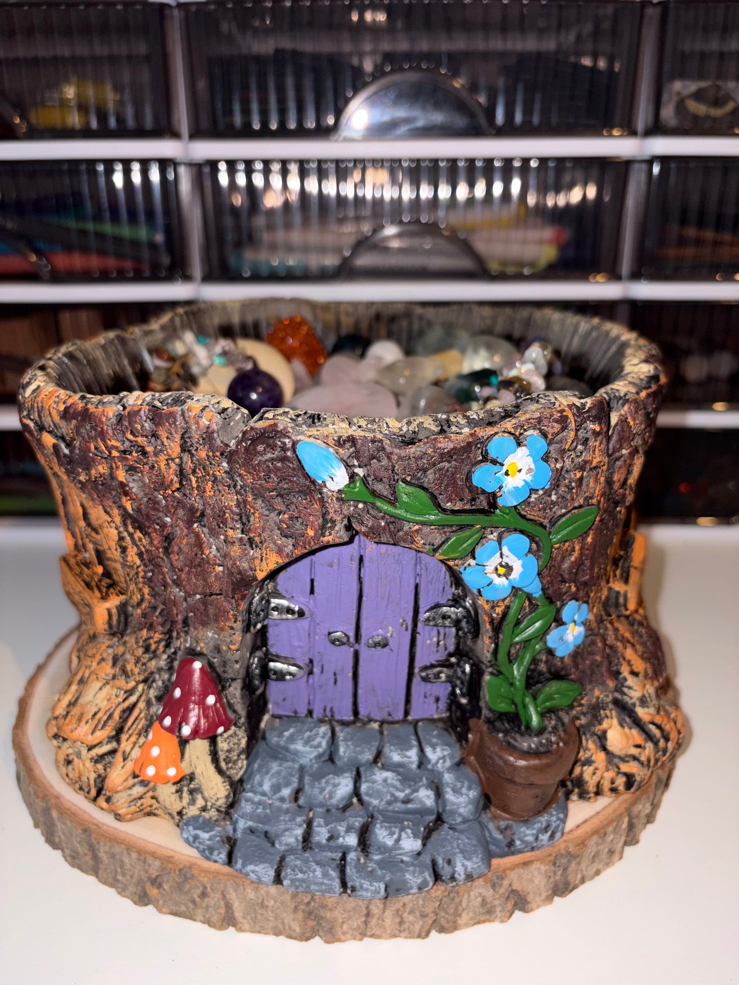 The Forest Hollow Crystal Scoop