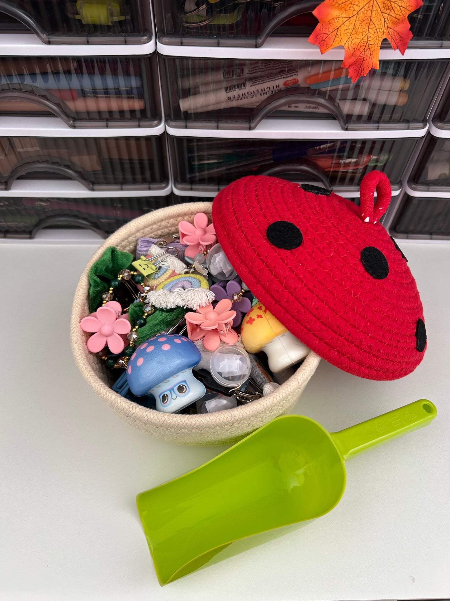 Toadstool Treasure Trove Scoop